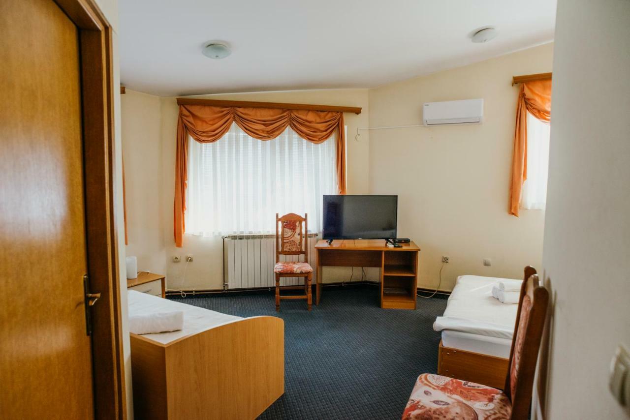 Guest House Sv. Nikola Dugo Selo Экстерьер фото
