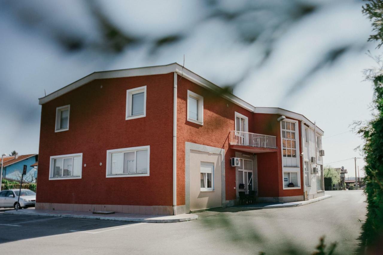 Guest House Sv. Nikola Dugo Selo Экстерьер фото